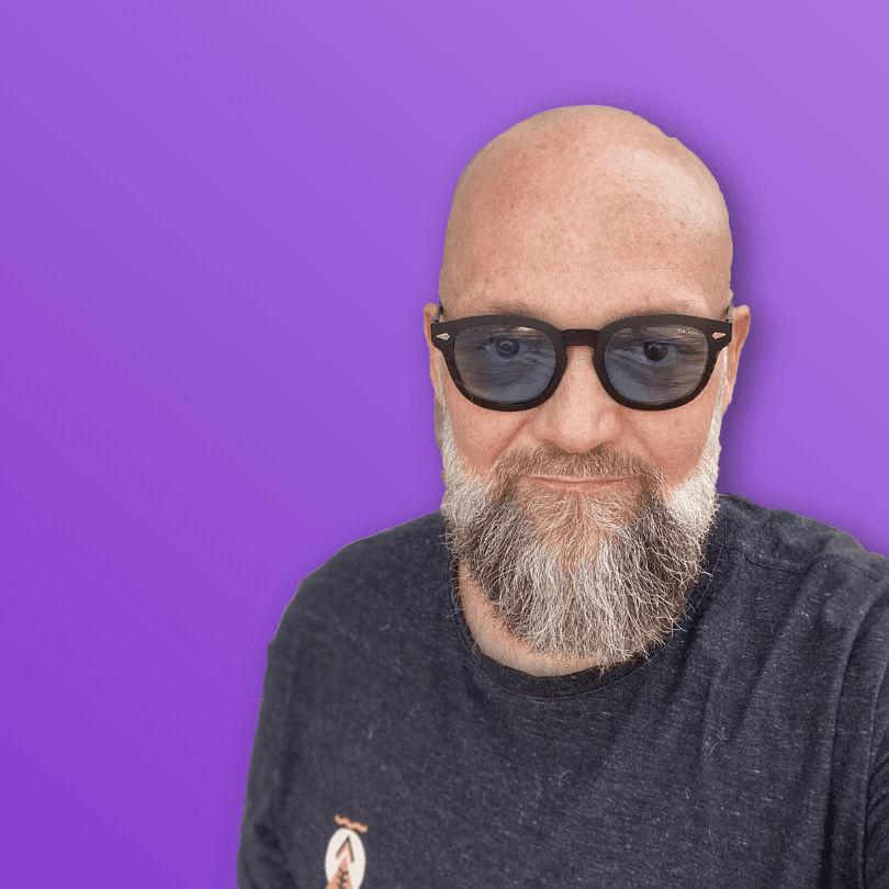 stefano de maco - socialwazz freelance social media manager